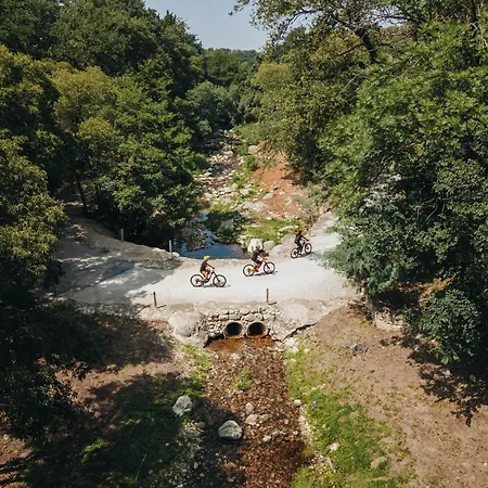 Le Rancho Kemping 3*